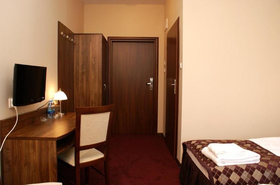 Hotel Belfort Lomza Exterior foto