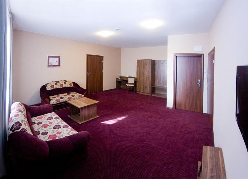 Hotel Belfort Lomza Quarto foto